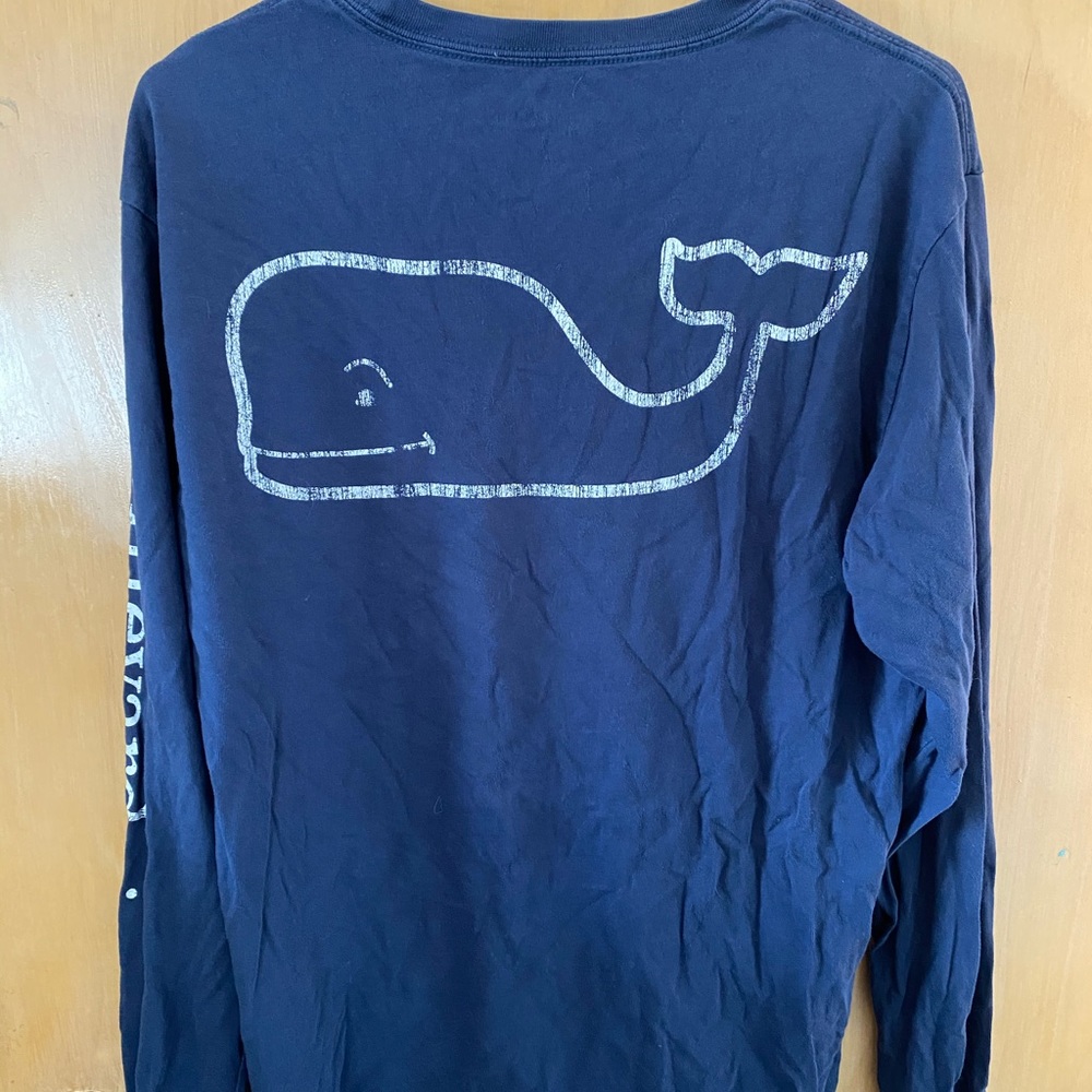 Vineyard vines male shirt